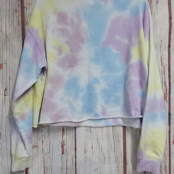 Colsie Tie Dye Pullover Cropped Sweatshirt - Picture 6 of 15